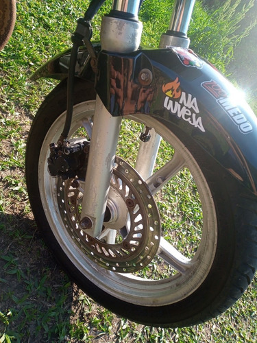 Imagem 2 de 9 de Honda Twister