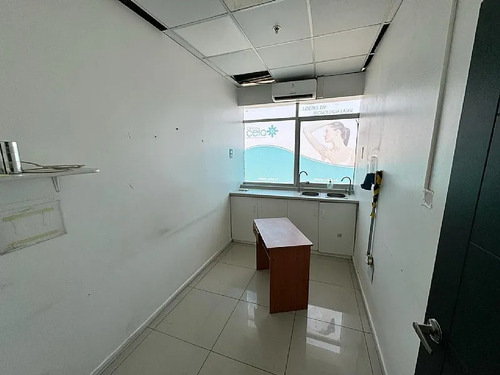 Oficina Libertad 140 M2 A Pasos Del Mall