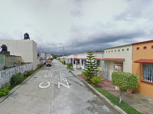 Casa En Remate Bancario- Cerrada Secundino Caraveo Zarate, Villa Maya, Comalcalco Tabasco- Jcbb3
