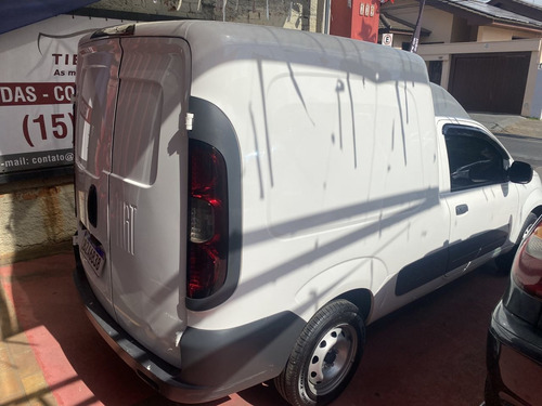 Imagem 5 de 7 de Fiorino Furgao Work. Hard 1.4 Flex 8v 2pbasica