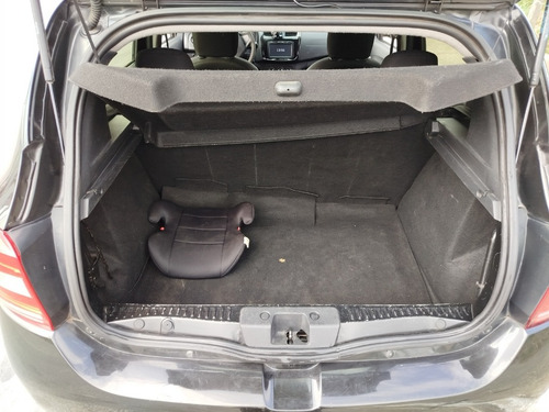 Renault Sandero 1.0 16v Expression Hi-flex 5p