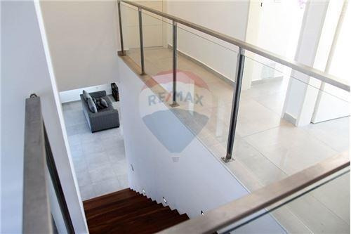 Casa En Venta En Lomas De City Bell