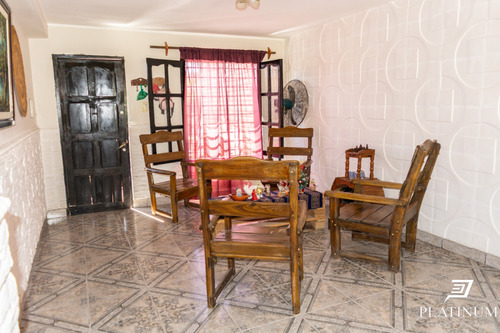 Venta Casa 3 Dormitorios Cerrillos Con Cochera