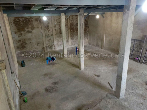 Comodo Galpon En Venta Deposito Oficina Urb Valle Verde La Morita 200 Metros Cuadrados Excelente Precio Estef 24-20098