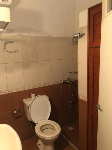 Preciosa Casa En La Comercial