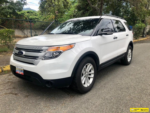 Ford Explorer .