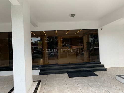 Imagem 2 de 14 de Apartamento De 3 Dormitórios No Centro , Próximo Ao Shopping - 383_1