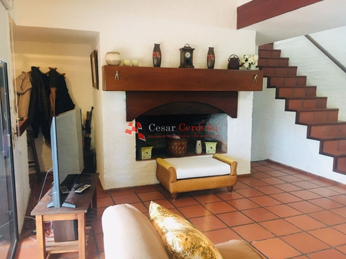 Excelente Casa En Venta - Zona Residencial De Colegios- Ref: 1366