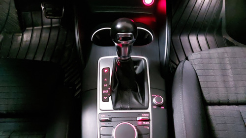 Audi A3 1.8 TFSI ATTRACTION S TRONIC