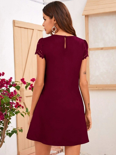 Vestido Cortado Láser De Borde En Abanico Con Ojal Trasero