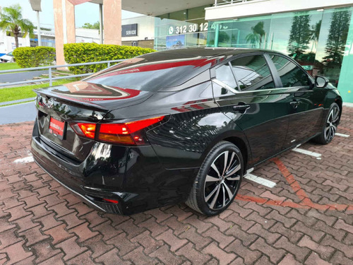 Imagen 5 de 10 de Nissan Altima 2019 4p Sr L4/2.5 Aut