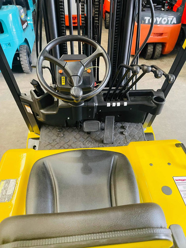 Imagen 7 de 8 de Caterpiller Electrico 2.5tn, Mastil 6.5mts, Desplazador