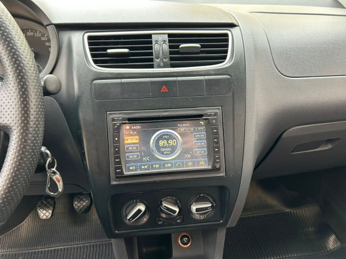 Volkswagen Spacefox Spacefox 1.6 MI 8V FLEX 4P MANUAL