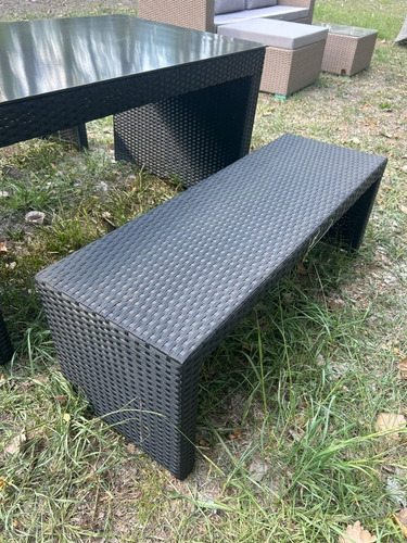 Imagen 4 de 10 de Juego De Jardin Mesa Salta Ratán Vidrio + 2 Bancos Ratán