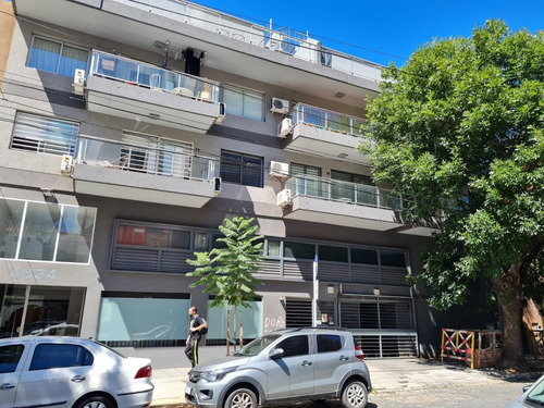 Imagen 1 de 4 de Cochera - Villa Urquiza