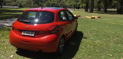 Peugeot 208 Feline 2019 19800km