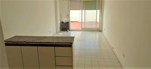 Imagen 4 de 11 de Departamento 1 Amb Con Patio