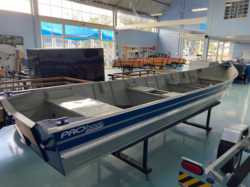 Imagem 1 de 4 de Barco Para Pesca E Passeio Proboat 600 0 Km!