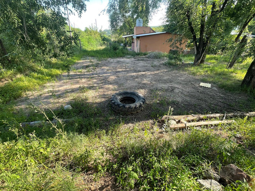 Amplio Lote + Construccion En B° La Quebrada - Rio Ceballos