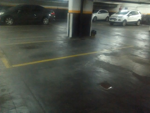 Alquilo Cochera Grande En Almagro
