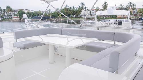 Imagen 10 de 10 de Ferretti 810