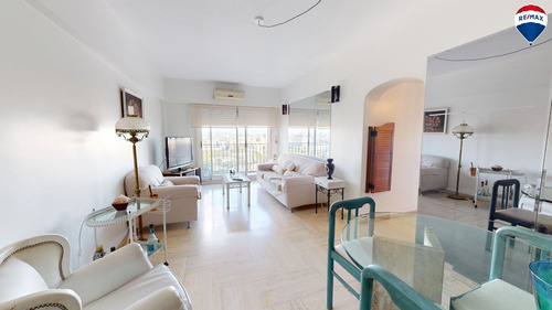 Venta 4 Amb Piso Alto Con Cochera En Colegiales