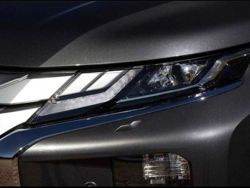 Imagem 10 de 12 de Mitsubishi L200 Triton Sport Hpe S 4wd 2.4, Lançamento