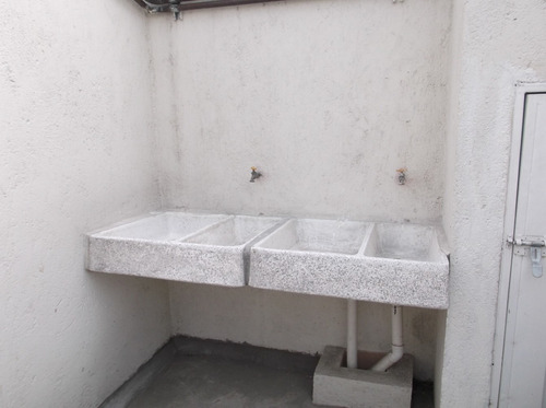 Imagen 12 de 13 de Tipo Loft Semi-amublado Cerca Zona Hospitales (a)