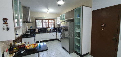 Imagem 11 de 15 de Casa A Venda Com 4 Quartos No Bairro Parque Sao Jorge Em Florianopolis. - V-81231