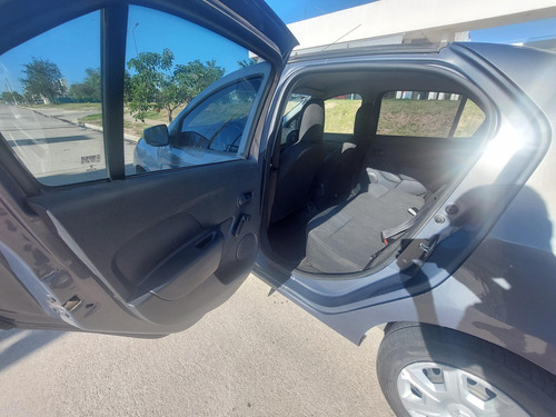 Renault Logan 1.6 Authentique Plus 85cv