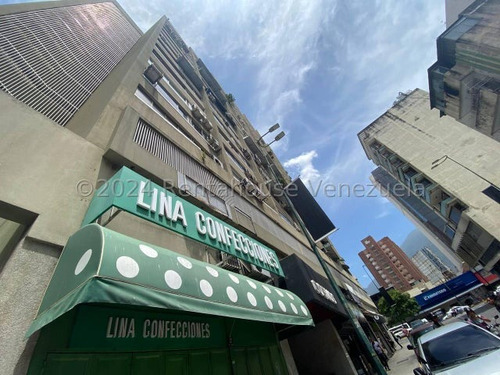 Oportunidad De Alquilar Oficina  Remodelada En Chacao- Vanessa Sayago #24-23343