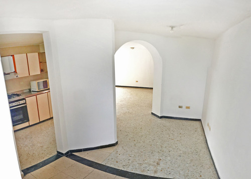 Imagen 14 de 27 de Apartamento En Venta, El Limonar, Sur