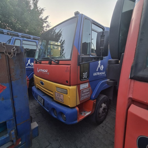Ford Cargo