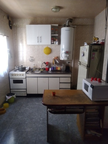 Imagen 2 de 6 de Oportunidad - Casa Ph De 2 Ambientes En Venta - Haedo