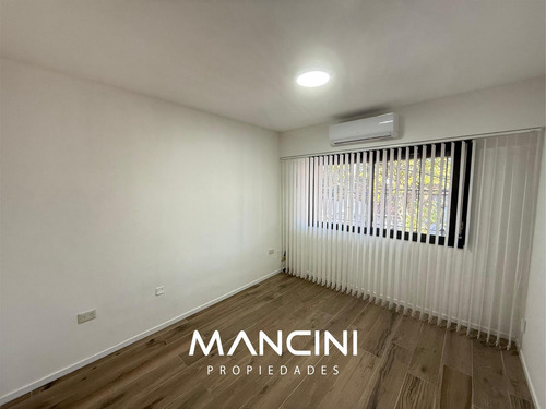 Ph En Venta De 5 Ambientes Con Cochera - Villa Ballester