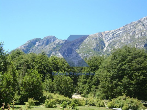 Hermoso Terreno Con Orilla De Río En Venta En Futalefu