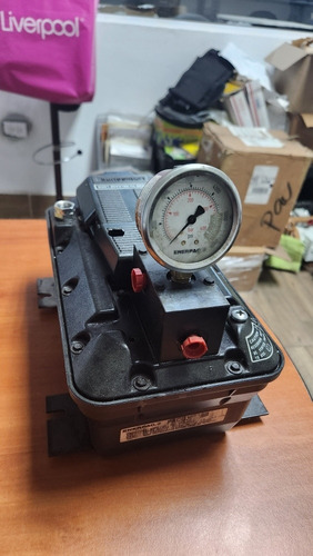Enerpac Bomba Hidromeuatica 5000 Psi Pacg3002sb (Usado)