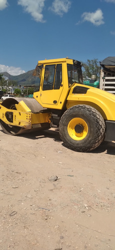Marca Boag, Modelo Bw 211 D-4, Año 2006, Horas Uso: 7500.