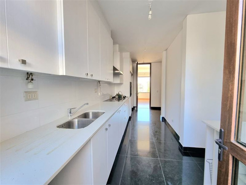 Imagen 9 de 20 de Casa En Venta En Lo Barnechea