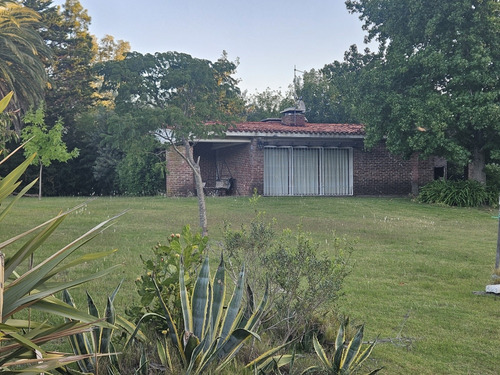 Venta Casa 2 Dormitorios Solís Con Cochera, Piscina Y Anexo