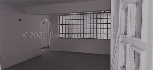 Imagen 3 de 27 de Oportunidad De Casa Quinta En Venta En Urb. Barrio Sucre Maracay #22-13784 Mm-4