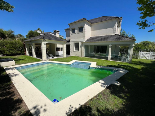 Casa Clasica Venta 3 Dormitorios En Glorietas