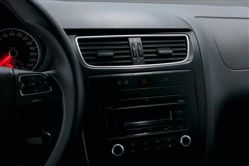 Imagen 6 de 25 de Volkswagen Crossfox Hatchback 5 Pts Hb, Tm5, A/ac, Ve, Comp