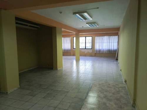 Venta Local Comercial A Pie De Calle Plena Avd BolĂvar Norte