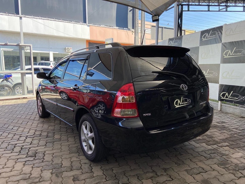 Imagem 6 de 10 de Toyota Fielder