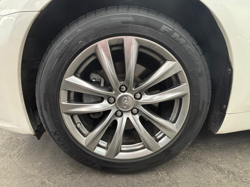 Infiniti Q70 3.7 Seduction At