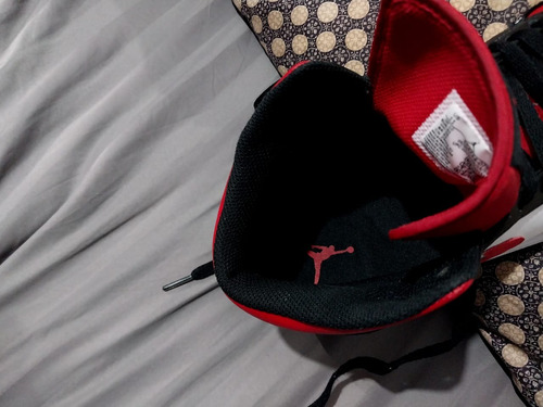 Tenis Nike Jordan Retro 1 Mid Bred Toe 29 Cms Original, De Uso, Desgaste En Suela ( Talón )