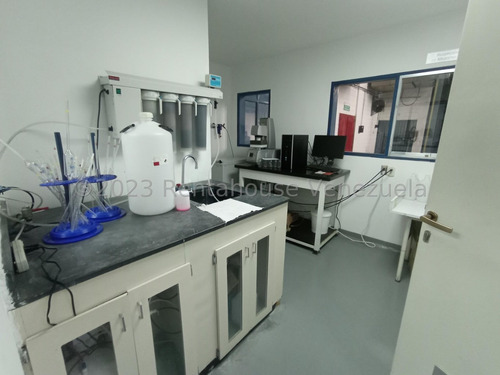 En Venta Planta Industrial De Productos Maquinaria Galpones Tecnologia De Primera Laboratorio De Calidad La Victoria Carga Descarga Gandolas Estef 25-14259