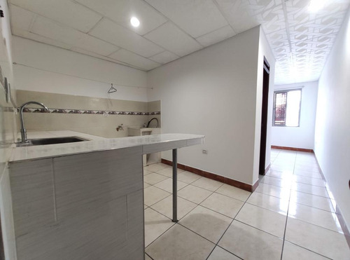 Apartaestudio En Arriendo En Cúcuta. Cod A24048