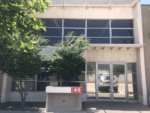 Arriendo Bodega 396 M2 + 72 M2 De Oficina, Sector Aeropuerto
